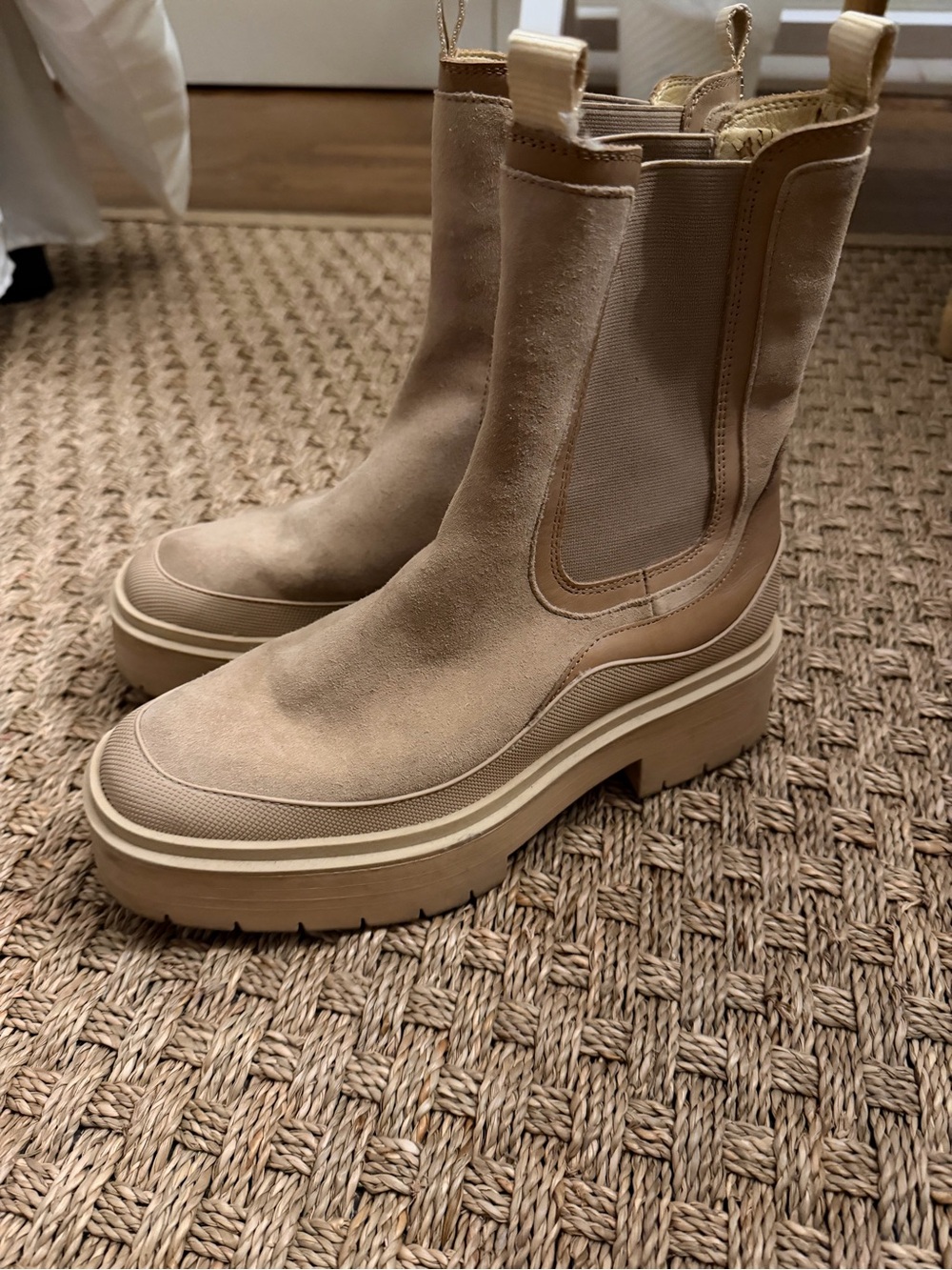 Sam Edelman Chunky Chelsea Boot in Tan Suede